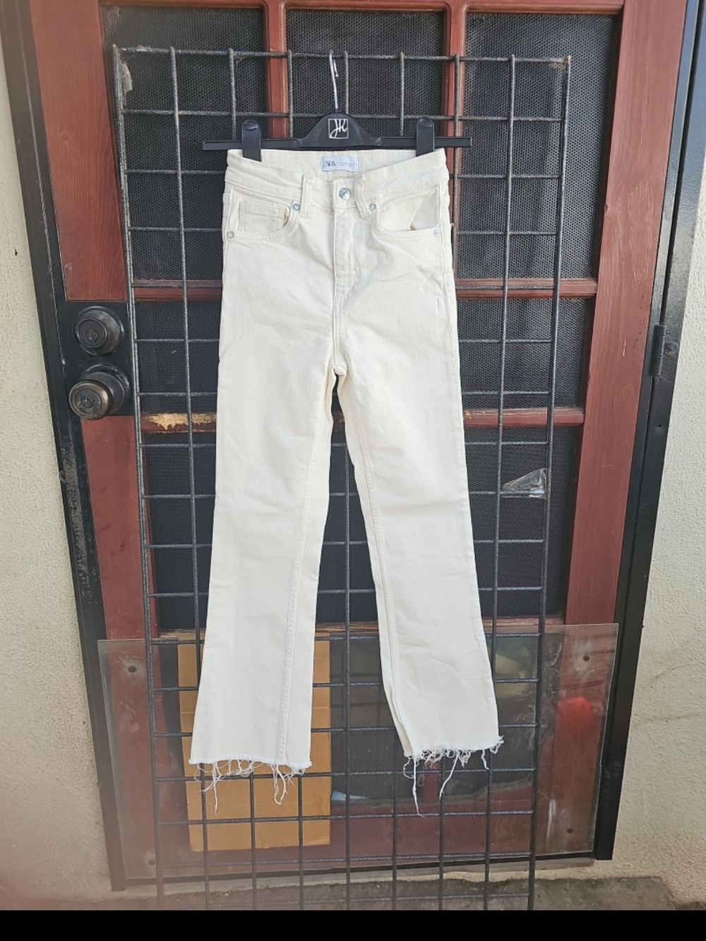 Zara Cream High-Rise Flare Jeans - Women's